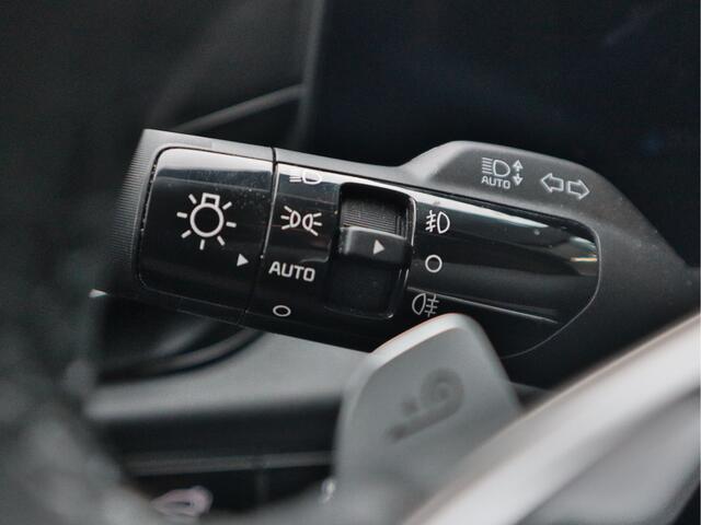 KIA e-Niro EV DynamicPlusLine 64.8 kWh | Navigatie | Camera | Leder | Stoel/Stuurverwarming | Trekhaak Afneembaar | Tot 10Jr.Kia Garantie |