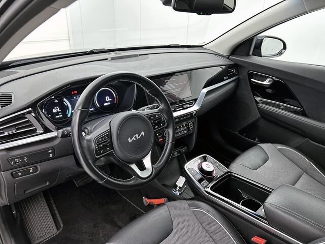 KIA e-Niro DynamicPlusLine 64 kWh | schuif-/kanteldak | Navigatie | Climate Control | Stoelverwarming | Stuurverwarming | Achteruitrijcamera