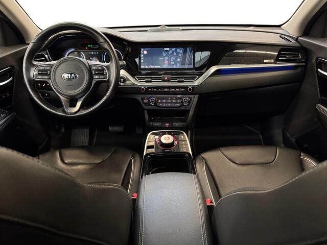 KIA e-Niro ExecutiveLine 64 kWh I 3-Fase I Schuifdak I Leder