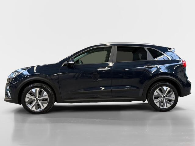 KIA e-Niro ExecutiveLine 64 kWh I 3-Fase I Schuifdak I Leder