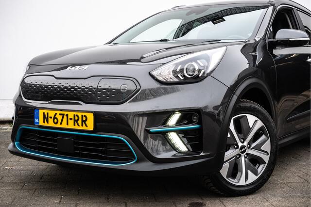 KIA e-Niro Edition 64 kWh Stoel-stuurverwarming/ 3-fase/ Camera/ Carplay/ Navigatie/ Half leer/ Dab