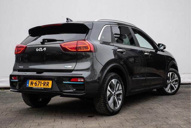 KIA e-Niro Edition 64 kWh Stoel-stuurverwarming/ 3-fase/ Camera/ Carplay/ Navigatie/ Half leer/ Dab