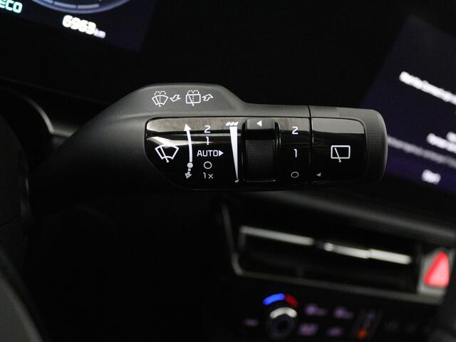 KIA e-Niro EV DynamicLine 64.8 kWh | SOH 99,5% | Apple Carplay/Android Auto | Achteruitrij camera | Sfeerverlichting | Nederlandse Auto | NAP |