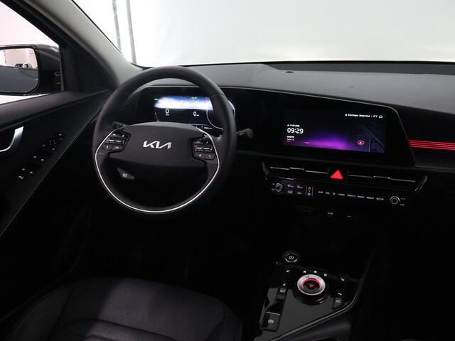 KIA e-Niro EV Plus 64.8 kWh | Schuif / Kanteldak | Stoel/Stuurwielverwarming | Elektr. Achterklep | Led Koplampen | Sfeerverlichting |