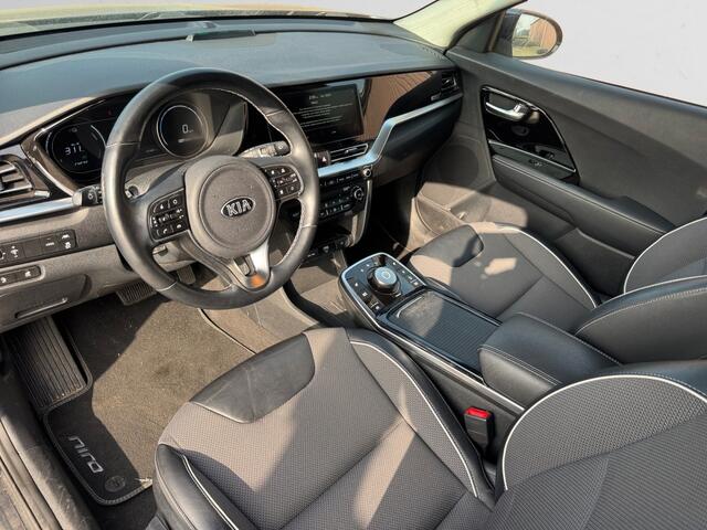 KIA e-Niro DynamicLine 64 kWh Aut- Fabrieks Garantie, SOH 100%, Stuur/Stoelverwarming, Carplay, Android Auto, Trekhaak