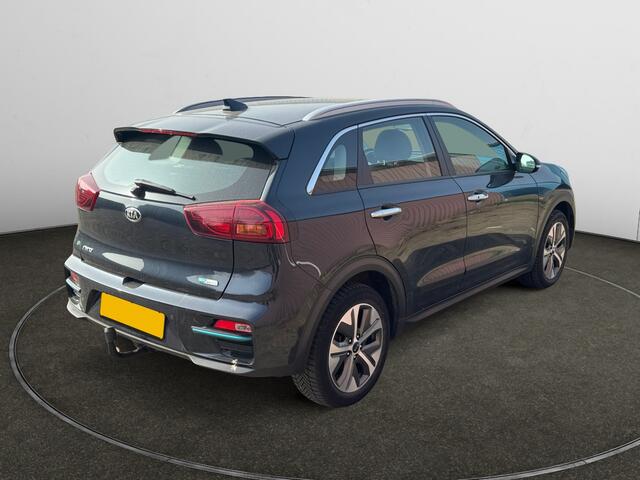 KIA e-Niro DynamicLine 64 kWh Aut- Fabrieks Garantie, SOH 100%, Stuur/Stoelverwarming, Carplay, Android Auto, Trekhaak