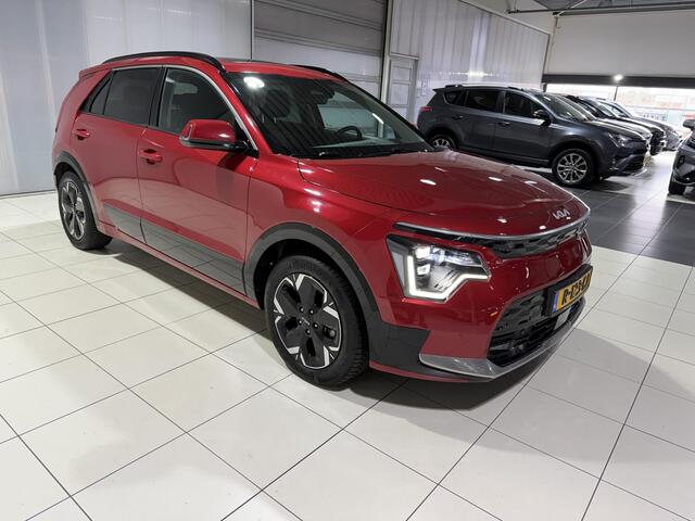 KIA e-Niro EV ExecutiveLine 64.8 kWh Trekhaak, NL Auto, schuif kantel dak, Stoel en Stuur verwarming.
