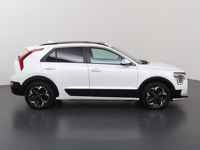 KIA e-Niro EV DynamicPlusLine 64.8 kWh | Trekhaak | Panoramadak | Stoel/Stuurwielverwarming | Head-Up Display | Dodehoek detectie |