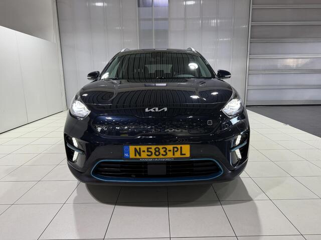 KIA e-Niro ExecutiveLine 64 kWh Stoel en Stuur verwarming, Schuif kantel dak, Apple Carplay/Android Auto.