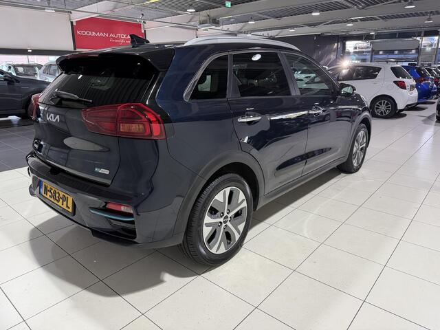 KIA e-Niro ExecutiveLine 64 kWh Stoel en Stuur verwarming, Schuif kantel dak, Apple Carplay/Android Auto.