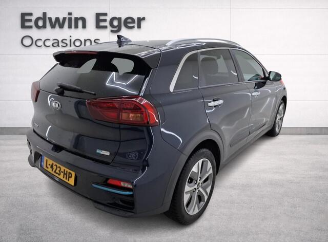 KIA e-Niro ExecutiveLine 64 kWh | Leder | Panorama | SOH 100% | Warmtepomp | Andriod Auto | Apple carplay | 3-Fase