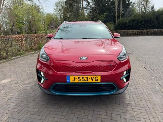 KIA e-Niro ExecutiveLine 64 kWh SOH 100% 3 Fase/Acarplay/Leer/Led/Camera/Fabrieksgarantie