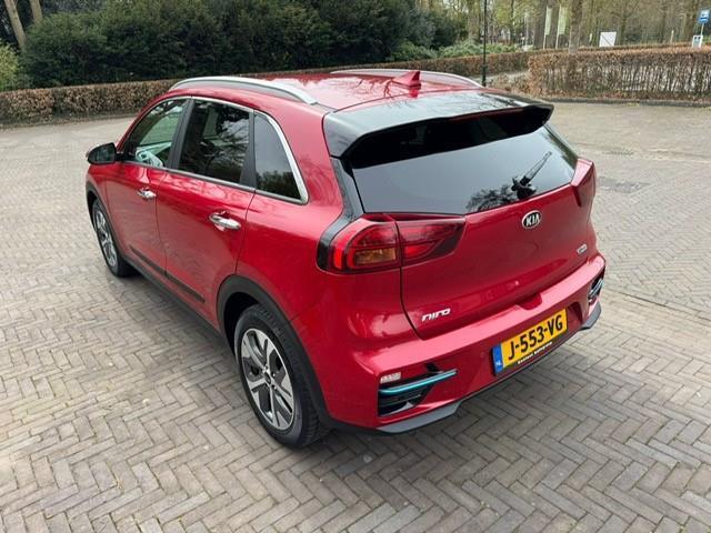 KIA e-Niro ExecutiveLine 64 kWh SOH 100% 3 Fase/Acarplay/Leer/Led/Camera/Fabrieksgarantie