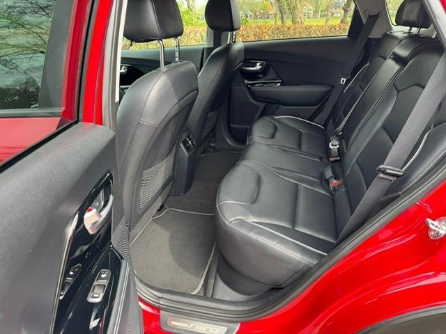 KIA e-Niro ExecutiveLine 64 kWh SOH 100% 3 Fase/Acarplay/Leer/Led/Camera/Fabrieksgarantie