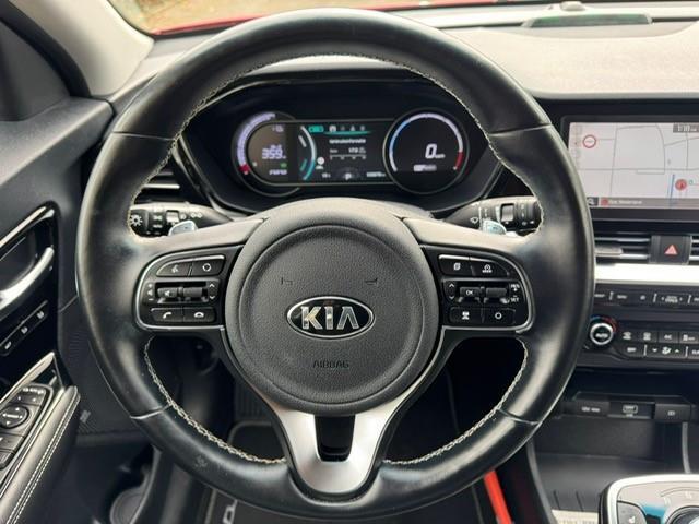 KIA e-Niro ExecutiveLine 64 kWh SOH 100% 3 Fase/Acarplay/Leer/Led/Camera/Fabrieksgarantie