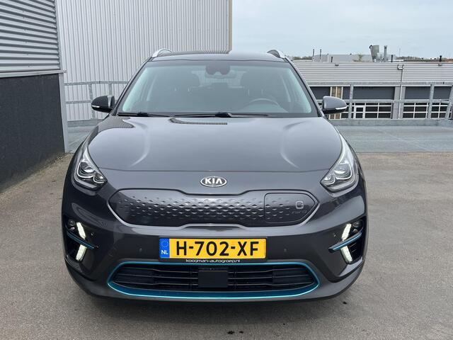 KIA e-Niro ExecutiveLine 64 kWh Trekhaak, Stoelkoeling, Stoelverwarming, Dodehoekdetectie, Nieuw geleverd, Dealeronderhouden, JBL, PDC, Navigatie, Leder