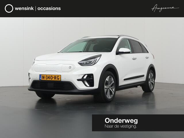 KIA e-Niro ExecutiveLine 64 kWh | SOH 98% | Schuif/Kanteldak | Lederen Interieur | Ele. verstelbare stoelen + Geheugen | Stoelverwarming voor + achter | Apple CarPlay/Android Auto | Camera | Stoelkoeling | Adaptieve Cruise Control | JBL Audio |