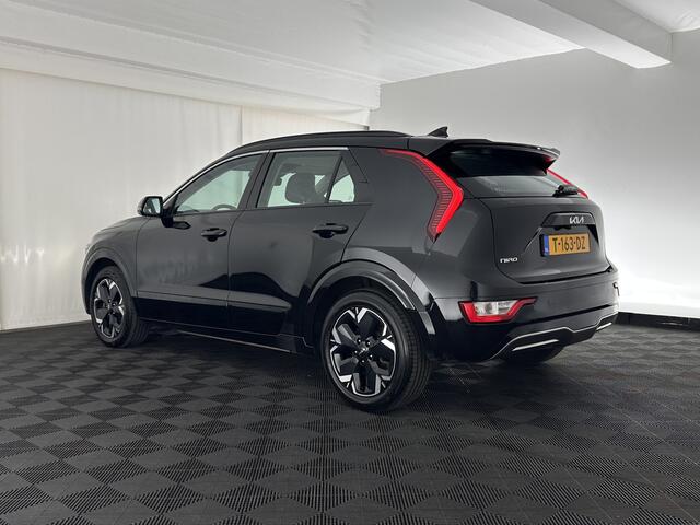 KIA e-Niro EV DynamicLine 64.8 kWh [ 3-Fase ] {SOH-100%} (INCL.BTW) *LEATHER-FABRIC | ADAPTIVE-CRUISE | DIGI-COCKPIT | KEYLESS | CAMERA | DAB | COMFORT-SEATS | SHIFT-PADDLES | ECC | PDC | 17''ALU*