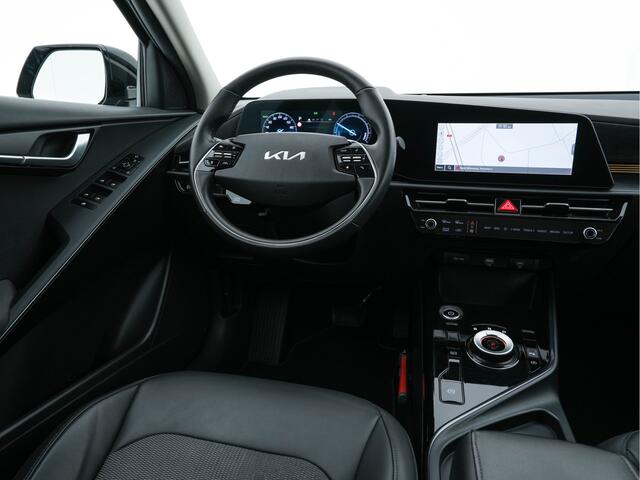 KIA e-Niro EV DynamicLine 64.8 kWh [ 3-Fase ] {SOH-100%} (INCL.BTW) *LEATHER-FABRIC | ADAPTIVE-CRUISE | DIGI-COCKPIT | KEYLESS | CAMERA | DAB | COMFORT-SEATS | SHIFT-PADDLES | ECC | PDC | 17''ALU*