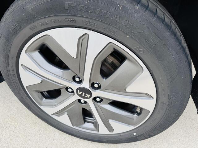 KIA e-Niro ExecutiveLine 64 kWh Sunroof | Stoelverw + Koeling | JBL