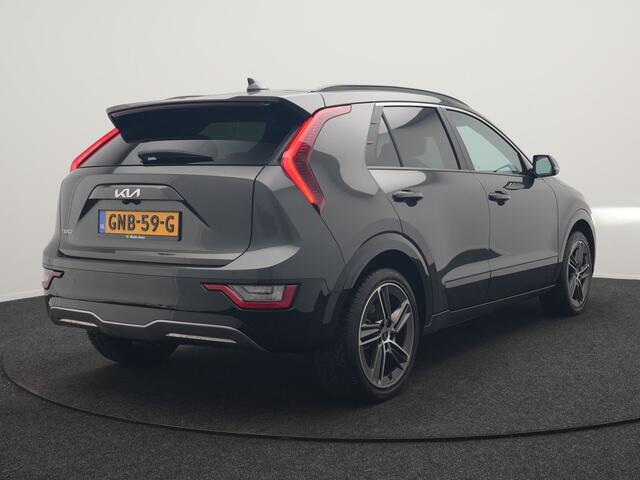 KIA e-Niro EV DynamicPlusLine 64.8 kWh 204pk | Panodak | Head Up | Adaptive Cruise | Camera | Lederen Sportstoelen & Stuur Verwarmd | Keyless | Blis | Sfeerverlichting | Apple Carplay | Navigatie | DAB |