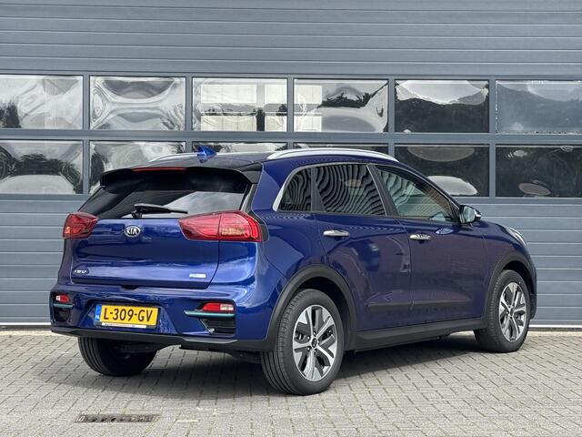 KIA e-Niro EXECUTIVELINE 64 KWH (100% SOH) I DEALER ONDERHOUDEN I 3-FASE LADEN I SCHUIF/KANTELDAK I ALL-IN PRIJS