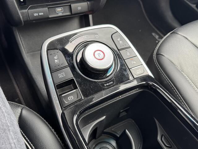 KIA e-Niro EXECUTIVELINE 64 KWH (100% SOH) I DEALER ONDERHOUDEN I 3-FASE LADEN I SCHUIF/KANTELDAK I ALL-IN PRIJS