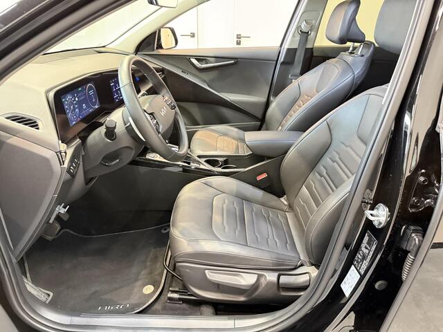 KIA e-Niro EV Dynamic PlusLine 64.8 kWh 204PK | Pano | Head Up | Leder int. | Stoel/Stuur verwarming | Achteruitrijcamera | Apple Carplay | Sfeerverlichting | Origineel NL