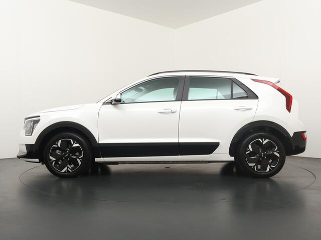 KIA e-Niro EV DynamicLine 64.8 kWh - Achteruitrij camera - Apple Carplay/Android Auto - Adaptive cruise control - Navigatie - Climate control - Fabrieksgarantie t/m 30-06-2030