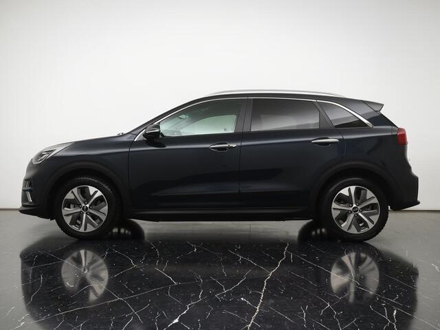 KIA e-Niro 64kWh ExecutiveLine (SOH 100%) - Lederen bekleding - Stoel- en stuurverwarming - Navigatie - Camera - JBL - 12 maanden garantie