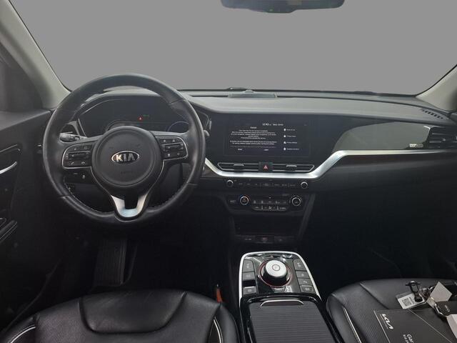 KIA e-Niro ExecutiveLine 64 kWh | 65.500 KM | SOH 100% | Panorama Dak | Volledig Lederen Interieur | WORDT VERWACHT!