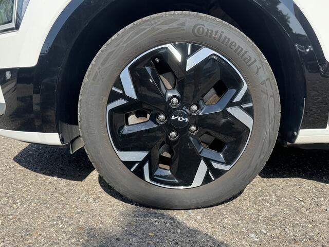 KIA e-Niro EV Edition Advanced 64.8 kWh // NAVI // LEDER // CAMERA // TREKHAAK // ELEK. STOEL // ADAPTIVE CRUISE // STOEL + STUUR VERWARMING // CLIMA //