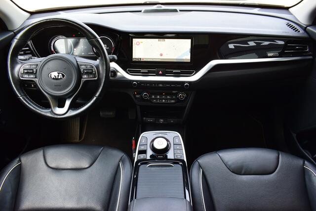 KIA e-Niro ExecutiveLine 64 kWh | Trekhaak | Memory | Stoelventilatie | Kantel/ Shuifdak |
