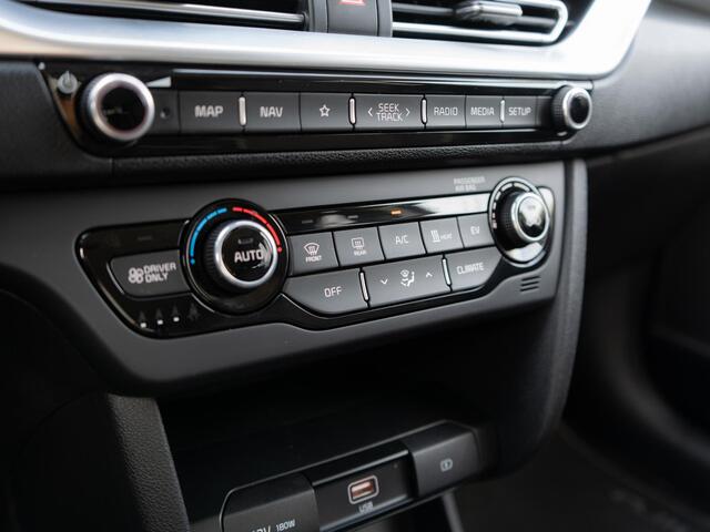 KIA e-Niro DynamicPlusLine 64 kWh | Stoel en stuurverwarming | Navi | PDC | Climne control |