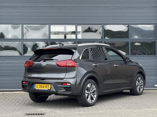 KIA e-Niro DYNAMICPLUSLINE 64 KWH (100% SOH) I TREKHAAK I SCHUIF/KANTELDAK I ADAPTIVE CRUISE CONTROL I PARKEERCAMERA