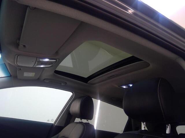 KIA e-Niro DYNAMICPLUSLINE 64 KWH (100% SOH) I TREKHAAK I SCHUIF/KANTELDAK I ADAPTIVE CRUISE CONTROL I PARKEERCAMERA