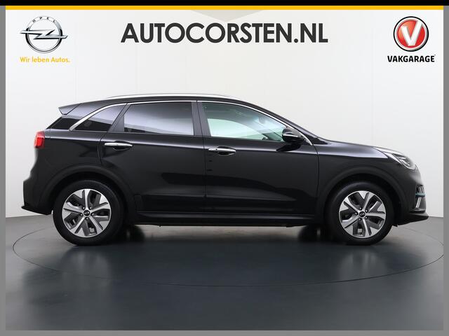 KIA e-Niro ExecutiveLine 64kWh SOH 100% Warmtepomp Panoramadak Adap.Cruise Stoelkoeling+Verwarming JBL®-Audio Leder Elek.Stoelen+Memory Camera Apple Carplay Android Auto Navi Stuur+Achterbankverwarming Blind Spot VESS Lane Assist Lmv Privacy Glas Led Pdc DAB Dealero