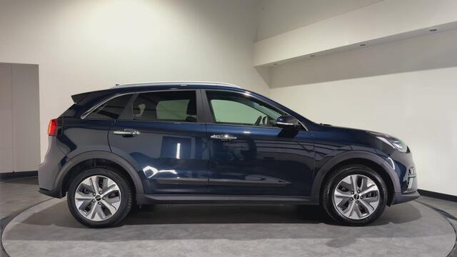 KIA e-Niro DynamicPlusLine 64 kWh | Stoelen & Stuurwiel verwarmd | Soh (batterijcheck) Waarde 94,3 %