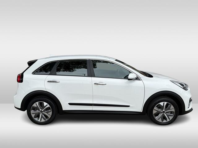 KIA e-Niro DynamicLine 39 kWh | apple carplay/android auto | achteruitrijcamera | 17 inch velgen