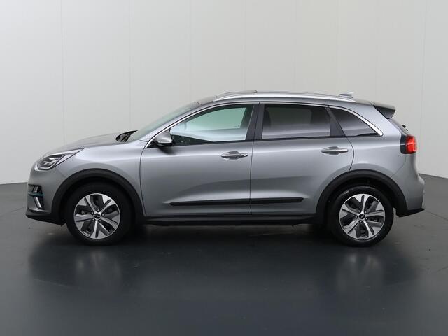 KIA e-Niro DynamicPlusLine 64 kWh | SOH 95% | Schuif/Kanteldak | Stoel/Stuurwielverwarming | Adaptieve Cruise Control | Keyless Go | LED Koplampen | Navigatie |