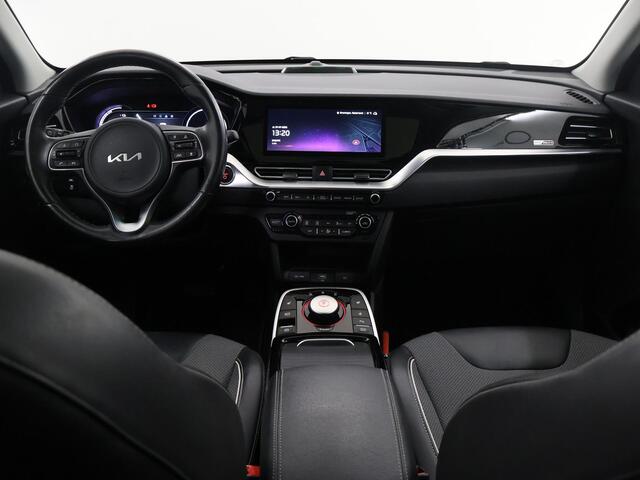 KIA e-Niro DynamicPlusLine 64 kWh | SOH 95% | Schuif/Kanteldak | Stoel/Stuurwielverwarming | Adaptieve Cruise Control | Keyless Go | LED Koplampen | Navigatie |