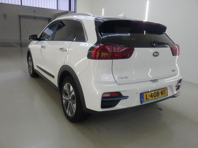 KIA e-Niro DynamicPlusLine 64 kWh Navigatiesysteem | Open dak | Parkeersensoren |Stoelverwarming | Led verlichting