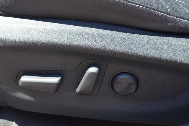 KIA e-Niro EV ExecutiveLine 64.8 kWh JBL | BSM | Leder | Stoelventilatie en verwarming | Adaptieve Cruise | 12 mnd BOVAG garantie | Whatsapp 06-53188999