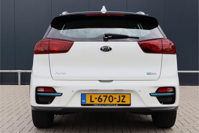 KIA e-Niro DynamicLine 64 kWh | 97% soh! | Keyless | Camera | Adaptieve Cruise Control