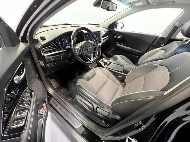 KIA e-Niro DynamicPlusLine 64 kWh Schuif/kanteldak | Android/Apple Carplay | LM Velgen | PDC Voor+ Achter | Cruise Control Adaptief | DAB | Airco |
