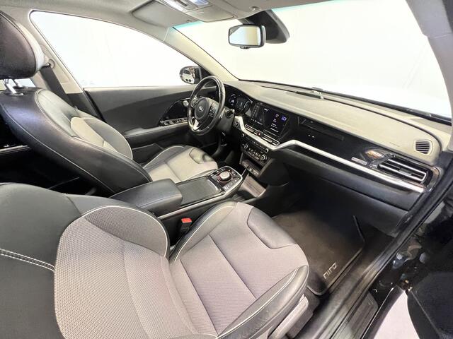 KIA e-Niro DynamicPlusLine 64 kWh Schuif/kanteldak | Android/Apple Carplay | LM Velgen | PDC Voor+ Achter | Cruise Control Adaptief | DAB | Airco |