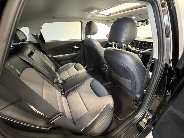 KIA e-Niro DynamicPlusLine 64 kWh Schuif/kanteldak | Android/Apple Carplay | LM Velgen | PDC Voor+ Achter | Cruise Control Adaptief | DAB | Airco |
