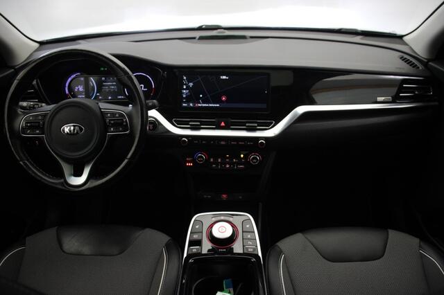 KIA e-Niro DynamicPlusLine 64 kWh 3 Fase - Carplay, Camera, Stoelverw. Trekhaak, Dakraam. SOH 99%