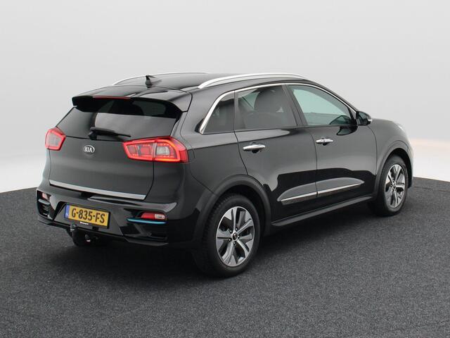 KIA e-Niro ExecutiveLine 64 kWh 204 Pk | Leder | Trekhaak | Camera | CarPlay | 17 Inch