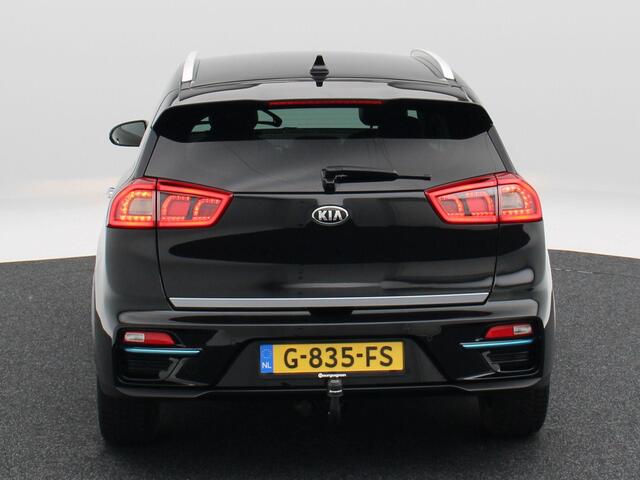 KIA e-Niro ExecutiveLine 64 kWh 204 Pk | Leder | Trekhaak | Camera | CarPlay | 17 Inch
